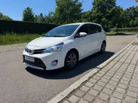 Gebraucht Toyota Verso Life 147 PS (108 kW) 2013 Weiß Van / Kleinbus