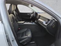 gebraucht Volvo XC60 Core FWD B4 Diesel EU6d StandHZG digitales Cockpit