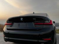 Gebraucht BMW 330 Shadowline 258 PS (189 kW) 2019 Schwarz Limousine