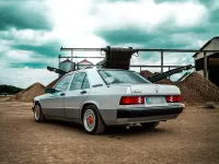 Gebraucht Mercedes 190 109 PS (80 kW) 1992 Silber Limousine