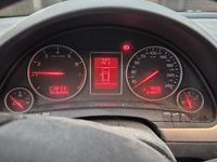 Gebraucht Audi A4 S-Line 131 PS (96 kW) 2001 Silber Kombi