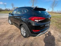 Gebraucht Hyundai Tucson Trend 177 PS (130 kW) 2017 Schwarz SUV
