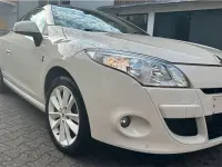 Gebraucht Renault Mégane Cabriolet 131 PS (96 kW) 2012 Gelb Cabrio