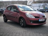 Gebraucht Renault Clio III 75 PS (55 kW) 2005 Orange Kleinwagen