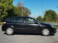 Second-hand Opel Astra 125 CP (91 kW) 2006 Negru Hatchback