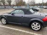 Gebraucht Audi TT Roadster Sport 179 PS (131 kW) 2004 Schwarz Cabrio