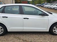 Gebraucht VW Polo Trendline 65 PS (47 kW) 2019 Weiß Limousine