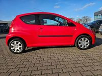 Gebraucht Peugeot 107 68 PS (50 kW) 2009 Rot Kleinwagen
