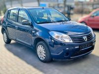 Gebraucht Dacia Sandero 75 PS (55 kW) 2012 Blau Limousine
