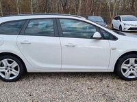 Gebraucht Opel Astra Design Edition 110 PS (80 kW) 2012 Weiß Kombi