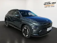 Gebraucht Hyundai Kona Trend 160 kW (218 PS) 2025 Cypress green / met SUV