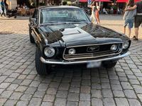 Używany Ford V8 230 KM (169 kW) 1968 Czarny Coupe