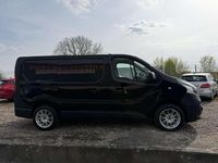 Gebraucht Nissan NV300 125 PS (91 kW) 2017 Glacier white (s) Van