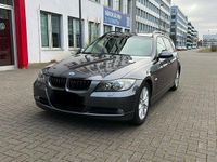 Gebraucht BMW 320 163 PS (119 kW) 2006 Grau Kombi