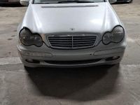 Gebraucht Mercedes C220 143 PS (105 kW) 2001 Limousine