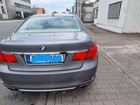 Second-hand BMW 740 306 CP (225 kW) 2012 Argintiu Berlinǎ
