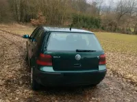 Second-hand VW Golf IV 101 CP (74 kW) 1999 Verde Hatchback