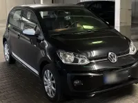 Usado VW up! 60 CV (44 kW) 2017 Negro Utilitario