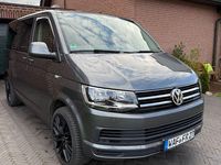 Gebraucht VW T6 150 PS (110 kW) 2015 Grau Van