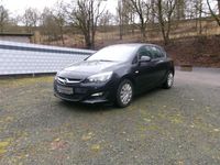 Gebraucht Opel Astra Edition 116 PS (85 kW) 2014 Schwarz Limousine