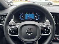 Gebraucht Volvo V90 Ultimate 197 PS (144 kW) 2022 Onyx black / metallic Kombi