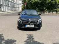 Gebraucht Mercedes A180 109 PS (80 kW) 2014 Schwarz Kleinwagen