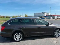Gebraucht Skoda Superb Family 160 PS (117 kW) 2011 Braun Kombi
