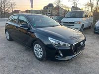 Gebraucht Hyundai i30 99 PS (72 kW) 2018 Schwarz Limousine