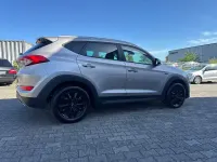 Gebraucht Hyundai Tucson Intro Edition 136 PS (100 kW) 2016 White sand SUV