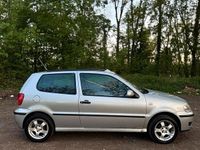 Usata VW Polo 60 CV (44 kW) 2000 Argento Utilitaria