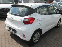 Gebraucht Hyundai i10 Select 67 PS (49 kW) 2022 Weiß Kleinwagen