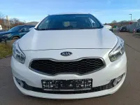 Gebraucht Kia Ceed FIFA World Cup Edition 128 PS (94 kW) 2014 Weiß Kleinwagen