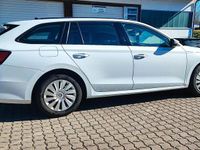 Gebraucht Skoda Octavia 115 PS (84 kW) 2021 Weiß Kombi