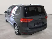 Gebraucht VW Touran Comfortline 150 PS (110 kW) 2023 Uranograu Van / Kleinbus