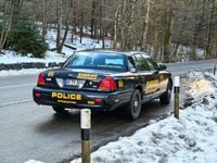 Gebraucht Ford Crown 253 PS (186 kW) 2011 Limousine