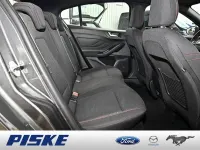 Gebraucht Ford Focus ST-Line 150 PS (110 kW) 2021 Grau Limousine