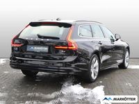 Gebraucht Volvo V90 Momentum 197 PS (144 kW) 2022 Schwarz Kombi
