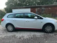 Gebraucht Opel Astra 116 PS (85 kW) 2015 Weiß Kombi