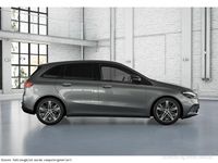 Gebraucht Mercedes B220 Night 190 PS (139 kW) 2025 Metalliclack mountaingrau Kleinwagen