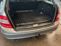 Gebraucht Mercedes C250 204 PS (150 kW) 2010 Grau Kombi