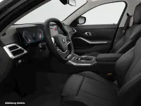 Gebraucht BMW 318 150 PS (110 kW) 2025 Black sapphire metallic Kombi