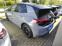 Gebraucht VW ID.3 Pro Performance 150 kW (204 PS) 2023 Mondscheingrau Kleinwagen