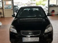 Gebraucht Kia Rio 95 PS (69 kW) 2010 Schwarz Kleinwagen