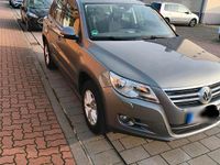 Gebraucht VW Tiguan Team 150 PS (110 kW) 2010 Grau SUV