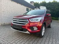 Gebraucht Ford Kuga Titanium 150 PS (110 kW) 2018 Rot SUV