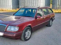 Gebraucht Mercedes E200 136 PS (100 kW) 1994 Rot Kombi