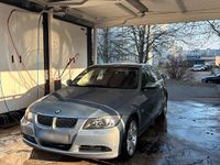 Gebraucht BMW 325 218 PS (160 kW) 2005 Silber Limousine