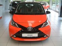 Gebraucht Toyota Aygo X-cite 69 PS (50 kW) 2014 Orange metallic Kleinwagen