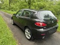 Gebraucht Alfa Romeo 147 Distinctive 150 PS (110 kW) 2002 Braun Kleinwagen