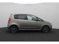 Gebraucht Mitsubishi Colt 95 PS (69 kW) 2010 Grau Kleinwagen